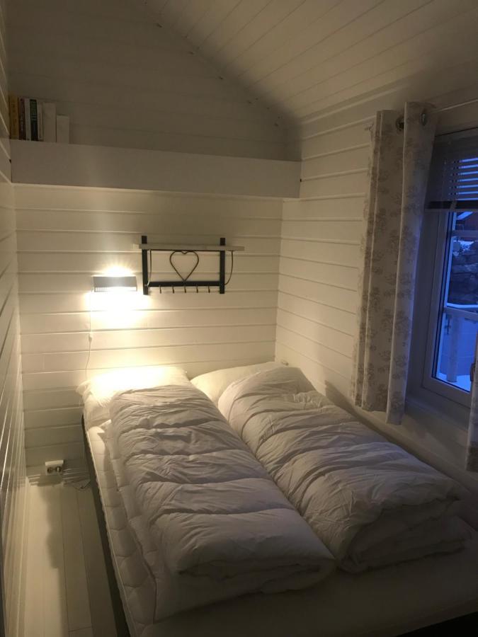 Waterfront Twin Cabin Стамсунн Экстерьер фото