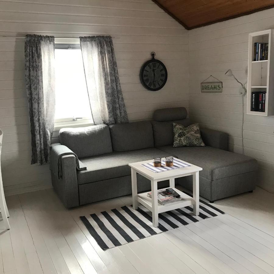Waterfront Twin Cabin Стамсунн Экстерьер фото